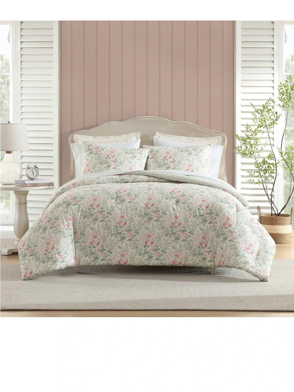 Laura Ashley - Twin XL Comforter Set, Bedding Set